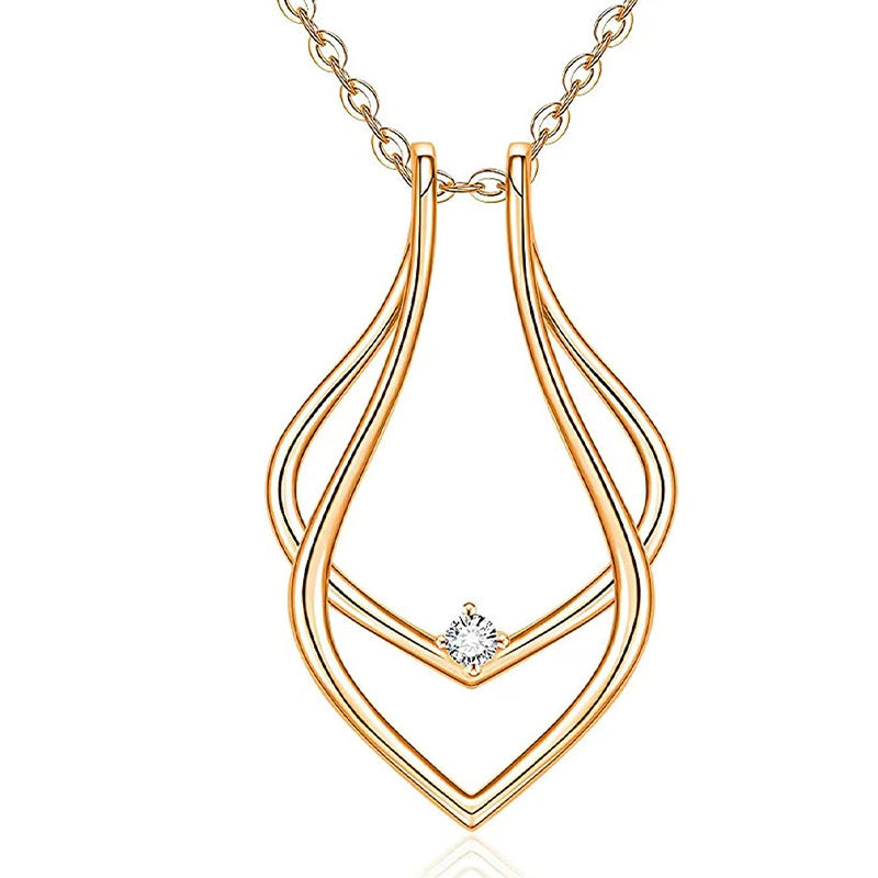 Damen Halskette mit elegantem, geschwungenem Anhänger und funkelndem Zirkonia Shop Nory
