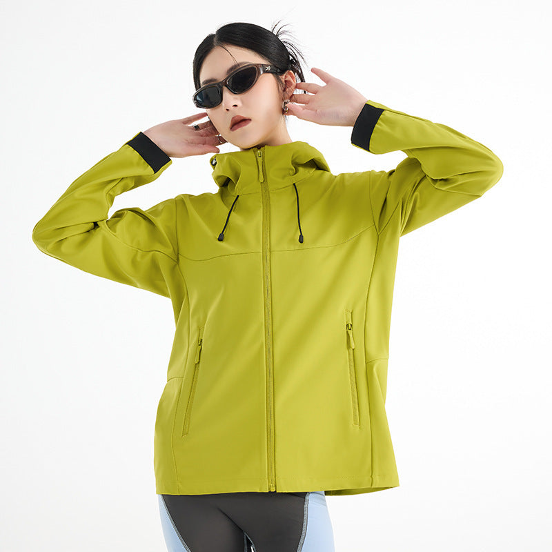 Damen Atmungsaktive Softshell-Regenjacke mit Kapuze, winddicht und minimalistischer Tech-Optik Shop Nory