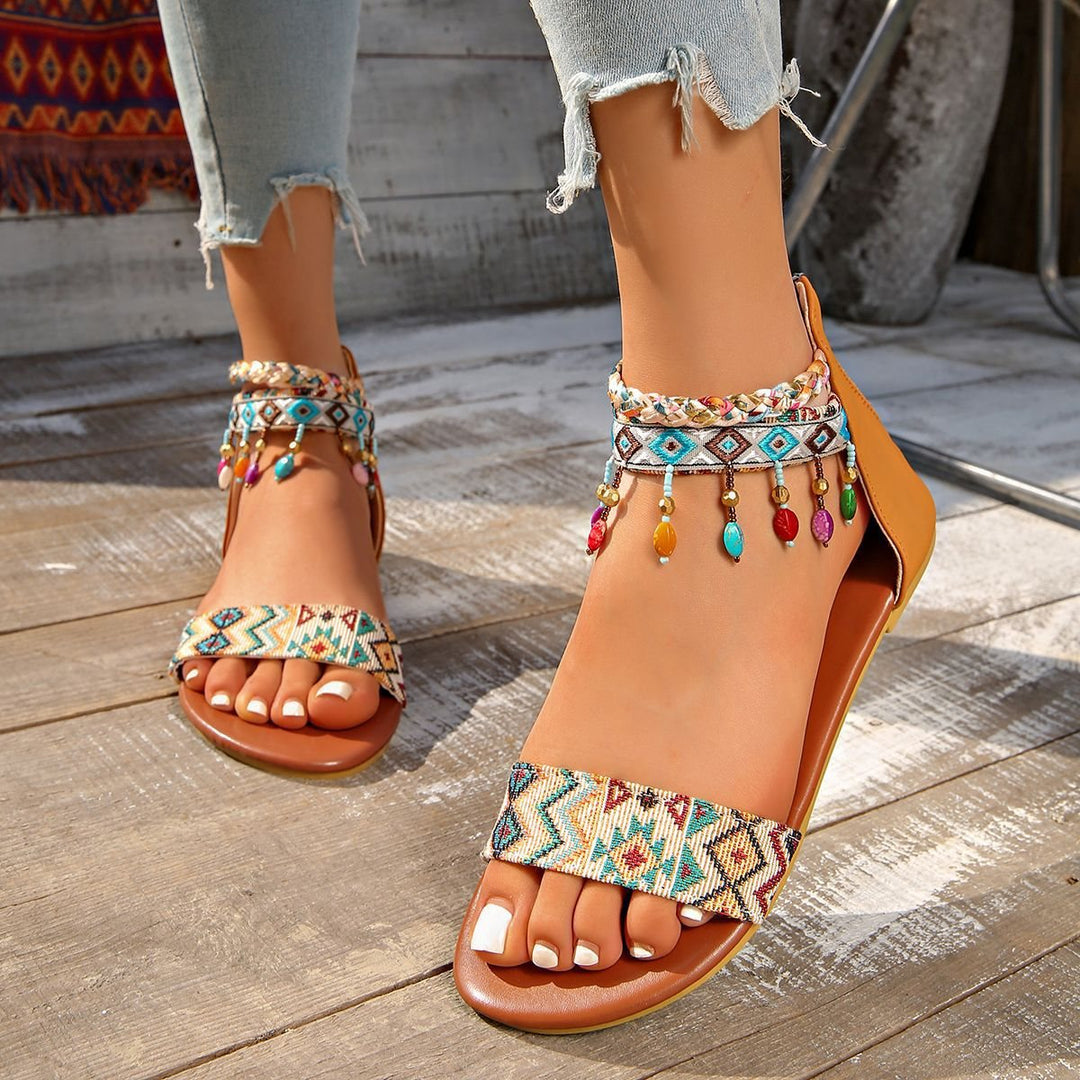 Damen Boho-Sandalen mit bestickten Riemen, geflochtenen Knöchelriemen und Zierperlen Shop Nory
