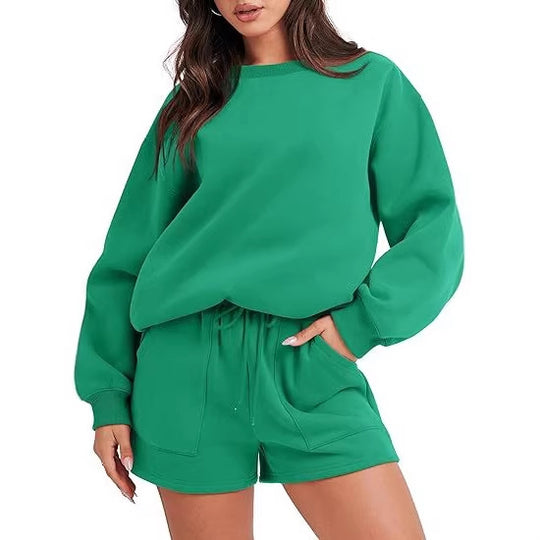 Damen Lässiges Sweatset mit Oversize‑Sweatshirt und hochgeschnittenen Shorts Shop Nory