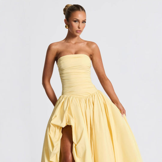 Damen Abendkleid mit figurbetontem Oberteil und asymmetrischem Rock