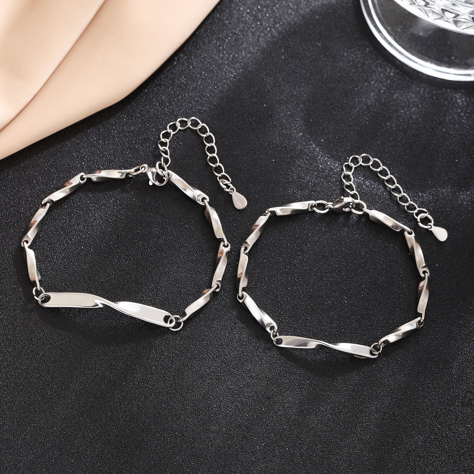 Damen modernes Gliederarmband Shop Nory
