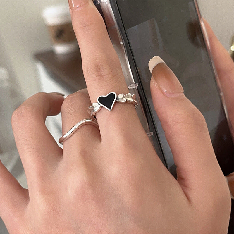 Damen herzförmiger Ring aus hochwertigem Metall mit eleganten Akzenten Shop Nory
