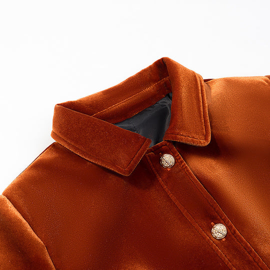 Damen Kurzjacke im Samt‑Look mit Hemdkragen, aufgesetzten Pattentaschen und goldfarbenen Zierknöpfen Shop Nory