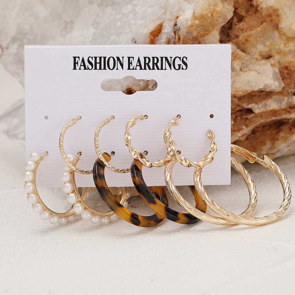 Damen Ohrstecker-Set mit eleganten und variierenden Designs Shop Nory