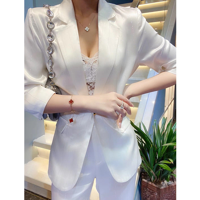 Damen Eleganter Blazer mit glänzendem Finish Shop Nory