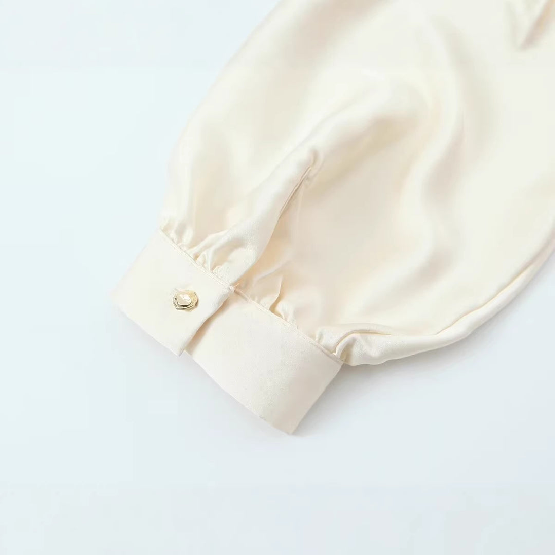 Damen Satinbluse mit tiefem Wickel-V-Ausschnitt, elastischem Saum und Ballonärmeln Shop Nory
