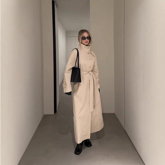 Damen Maxilanger Trenchmantel mit hohem Stehkragen, doppelreihiger Knopfleiste und Bindegürtel Shop Nory
