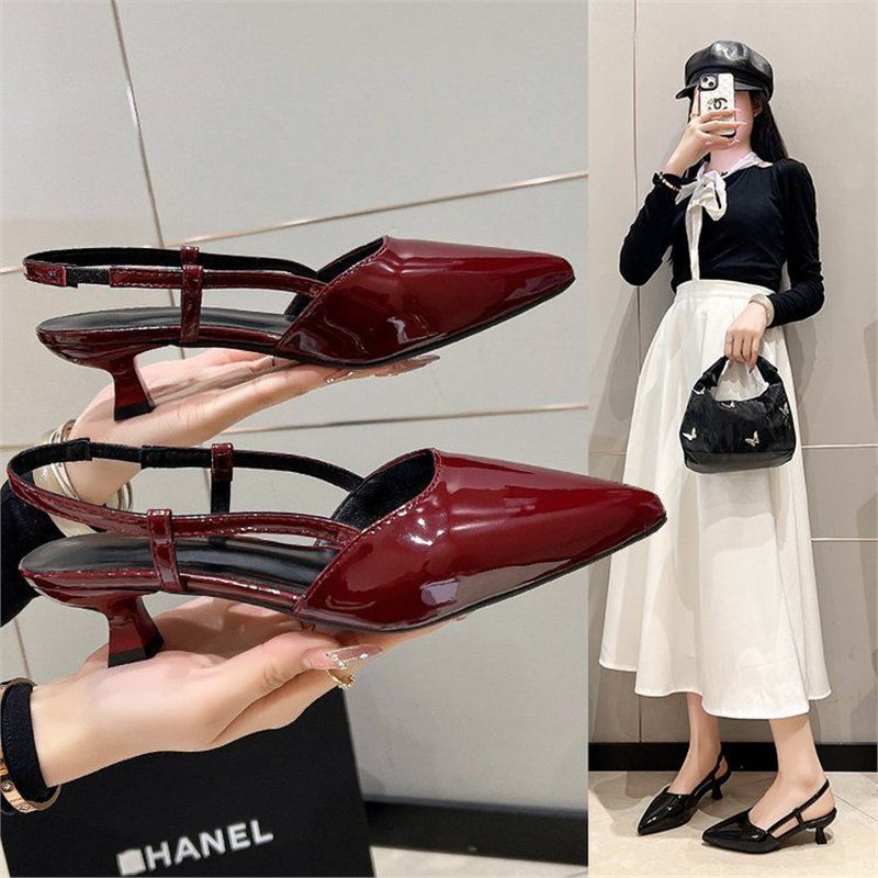 Damen Slingback-Pumps mit elegantem spitzen Design und verstellbaren Riemchen