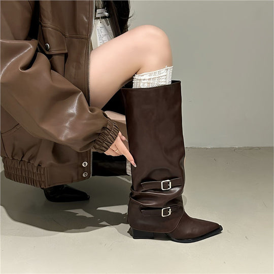 Damen Slouch-Kniehohe Stiefel mit spitzer Zehenform, dekorativen Schnallen und sculpted Blockabsatz Shop Nory
