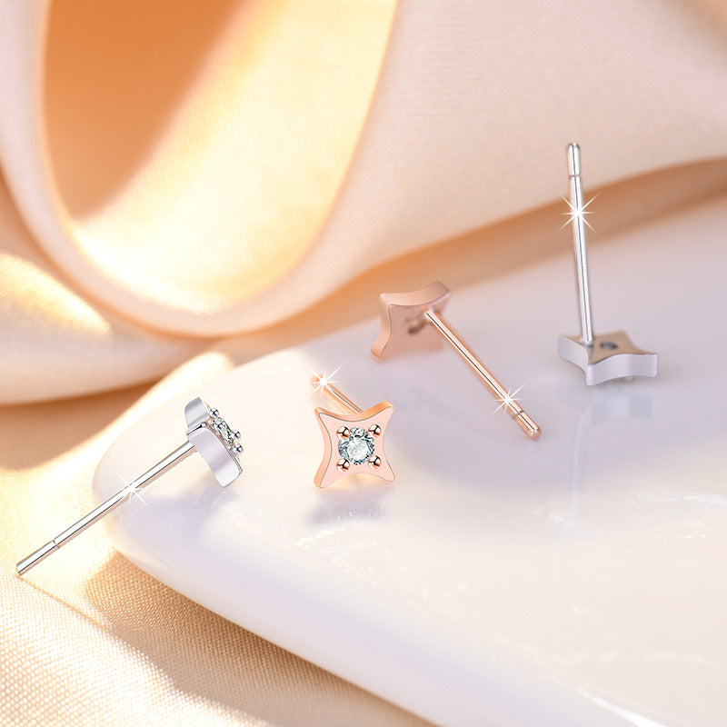 Damen Ohrringe mit funkelndem Zirkonia-Besatz und kunstvollem Design Shop Nory