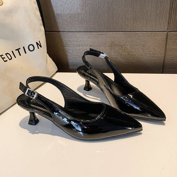 Damen Slingback-Pumps mit spitzer Kappe und glänzender Oberfläche Shopnory
