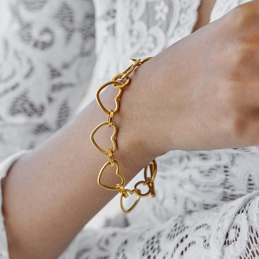 Damen Armband mit herzförmigem Design und hypoallergenen Eigenschaften Shop Nory