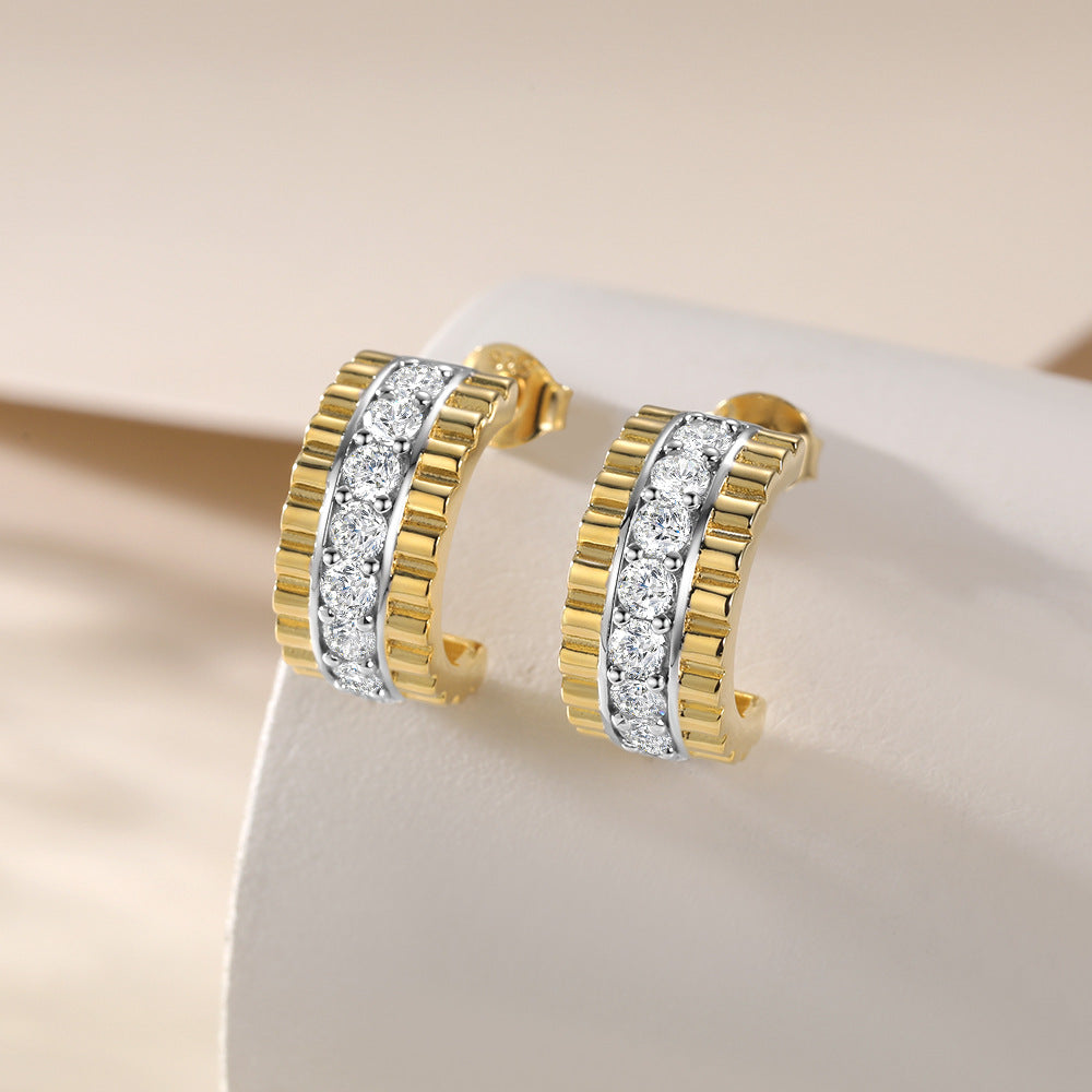 Damen Ohrstecker mit exquisiten Zirkonia-Akzenten und strukturierter Oberfläche Shop Nory