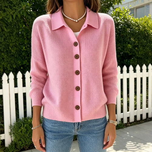Damen Feinstrick-Cardigan mit Hemdkragen, entspannter Silhouette und Holzknöpfen Shop Nory