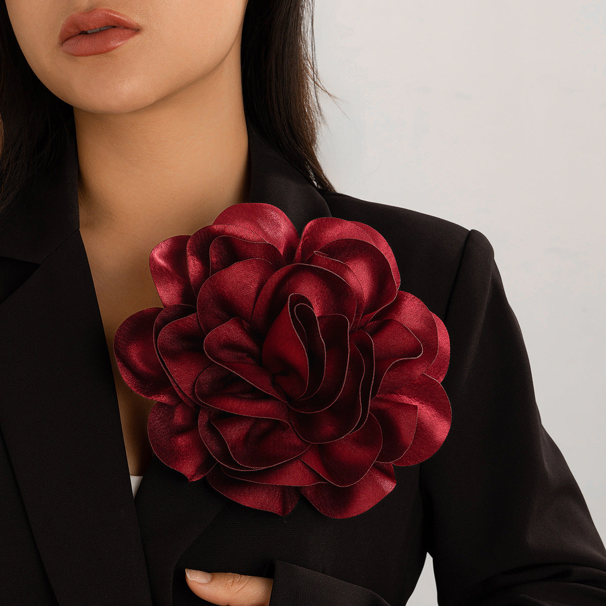 Damen Statement-Blumenbrosche Shop Nory