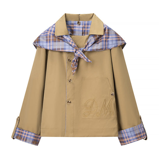Damen Kurzjacke mit Karo-Kragen, Bindeschal und Monogramm-Tasche Shop Nory