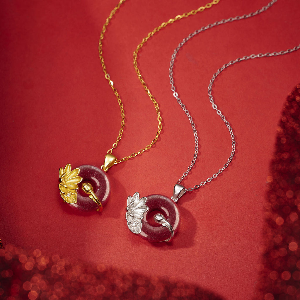 Damen Halskette mit kunstvollem Anhänger und blühendem Blumenmotiv Shop Nory