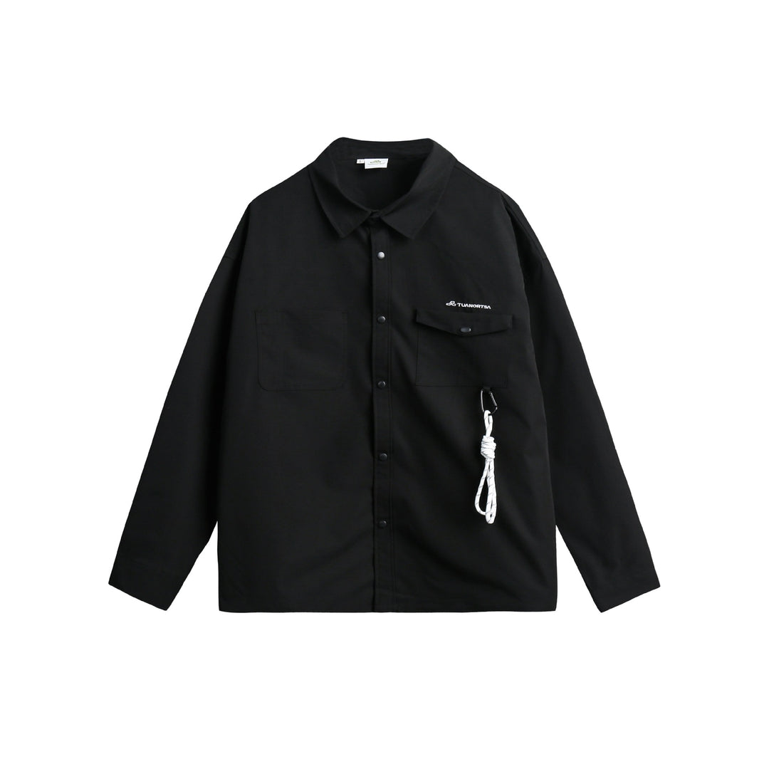 Unisex Overshirtjacke im Utility‑Stil mit Druckknopfleiste und Karabinerdetail Shop Nory