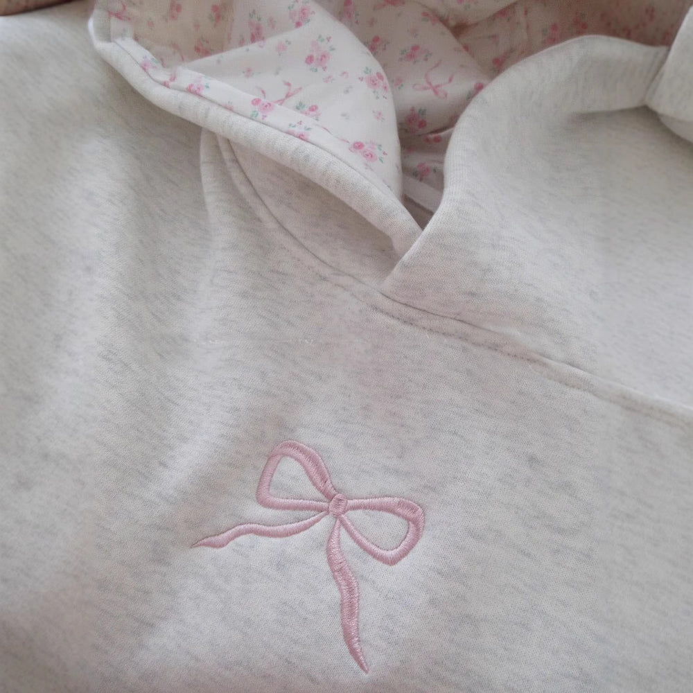 Damen-Hoodie mit floralem Stickdesign und bedrucktem Kapuzenfutter Shop Nory