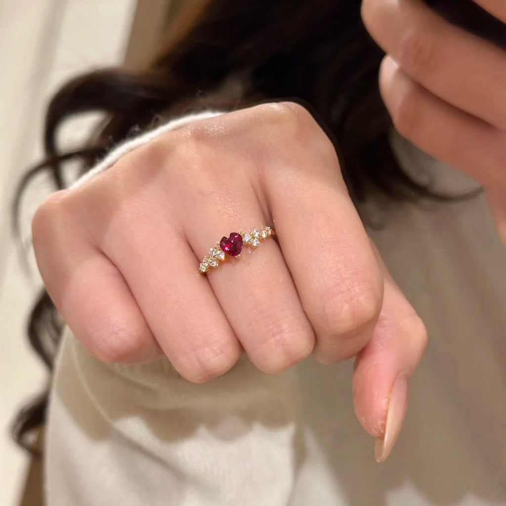 Damenring mit funkelndem Herzdesign und Zirkonia-Besatz Shop Nory