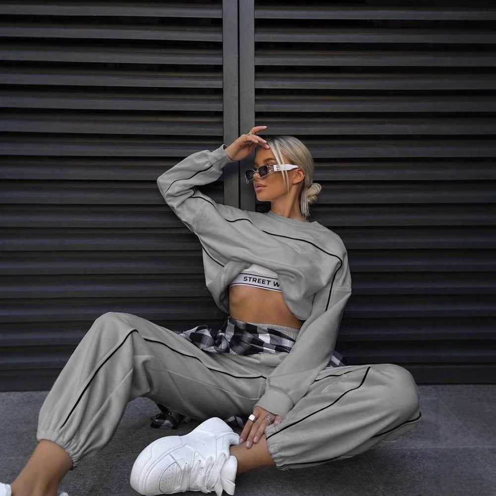 Damen cropped Sweatset mit weitem Arm, hochtaillierter Jogginghose und kontrastpaspeln Shop Nory