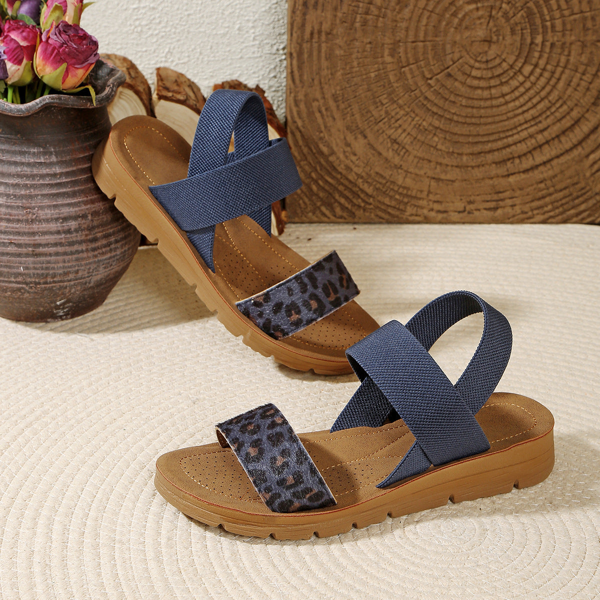 Damen Komfortsandalen mit verstellbaren Riemen und anatomisch geformtem Fußbett