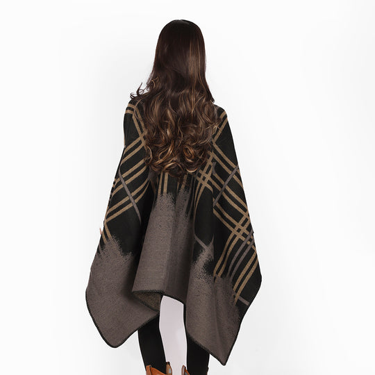 Damen Oversize-Capeponcho aus Wollmix mit Stern- und Karojacquard und weichfallendem Fall Shop Nory