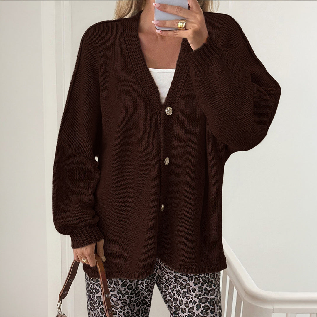 Damen nan Bouclé-Oversize-Cardigan mit tiefem V-Ausschnitt, Kimonoärmeln und goldenen Zierknöpfen Shop Nory