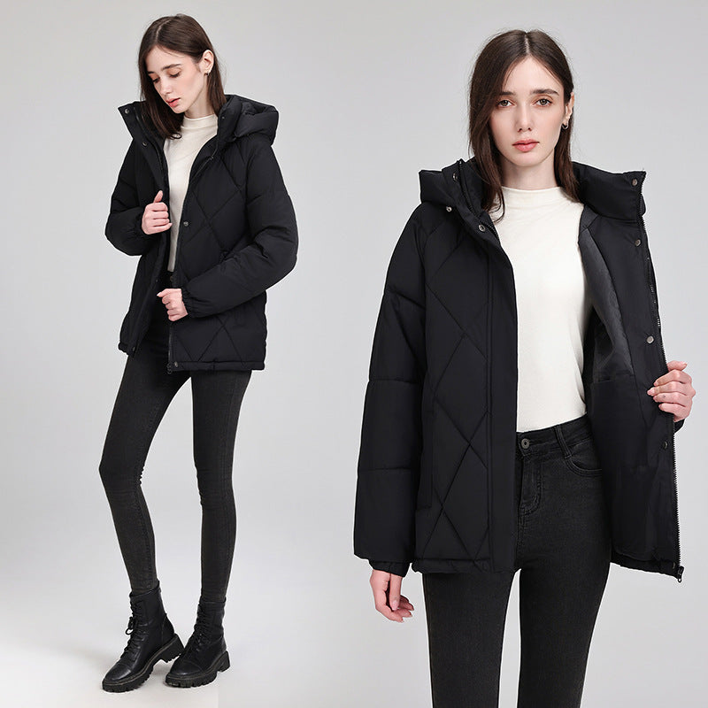 Damen nan luxuriöse kurze Pufferjacke mit integriertem Windschutzkragen und Taillengürtel Shop Nory
