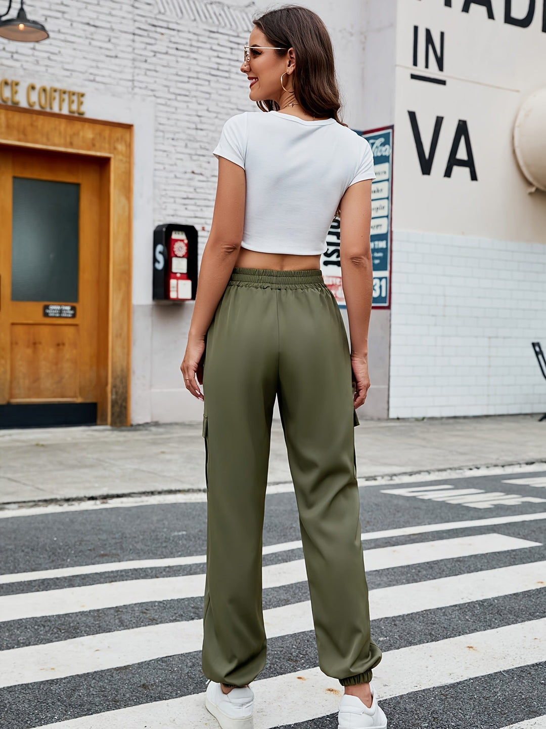 Damen Cargo-Hose mit elastischem Bund und praktischen Seitentaschen Shopnory