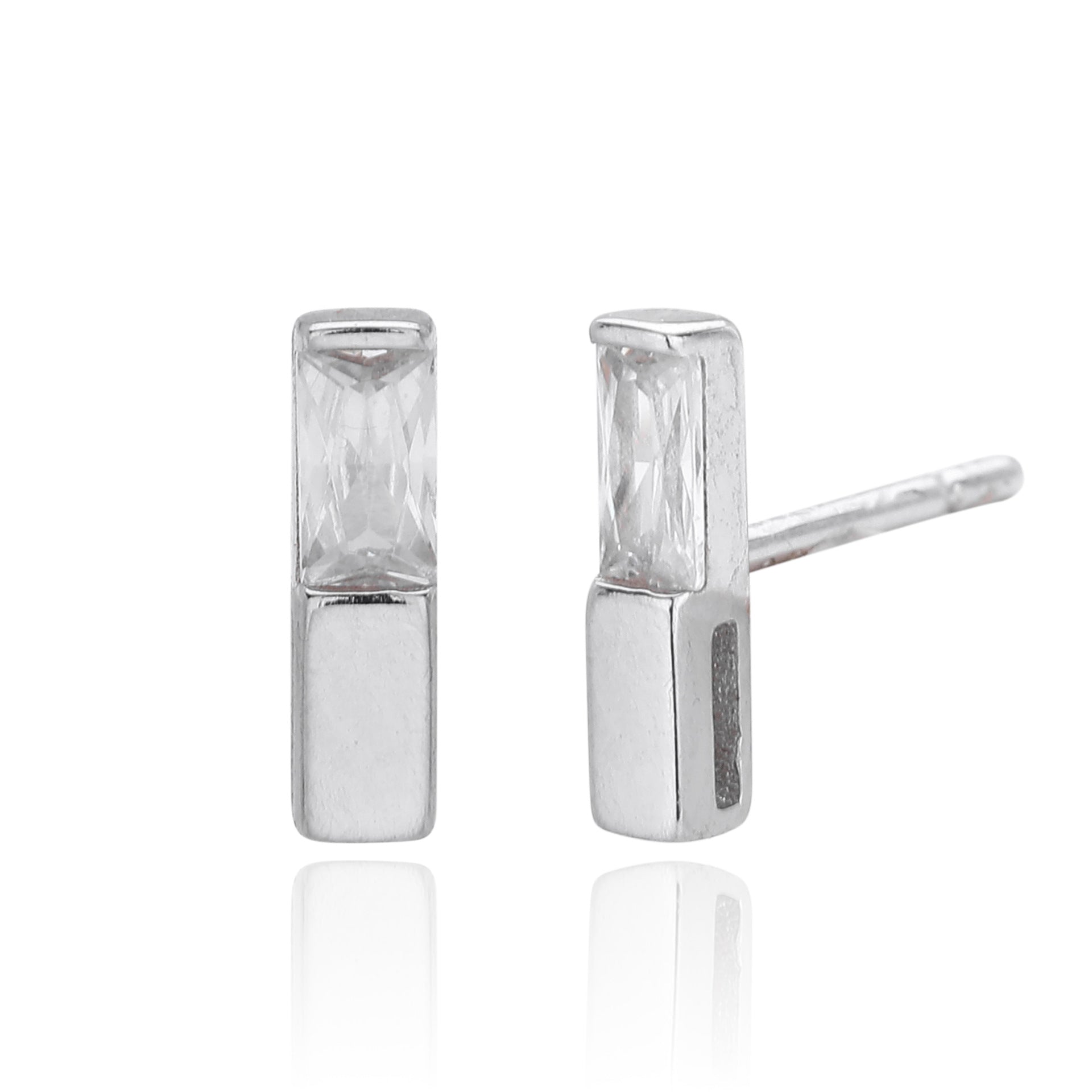 Damen Ohrstecker aus hochwertigem 925 Sterling Silber mit funkelnden Zirkonsteinen Shop Nory