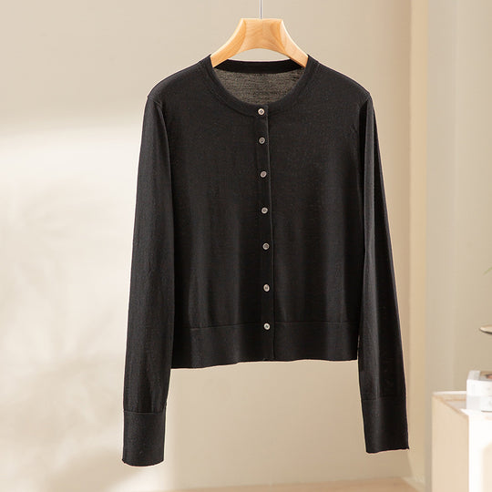 Damen Kurzgeschnittene Feinstrick-Cardigan mit Rundhalsausschnitt und tonaler Knopfleiste Shop Nory