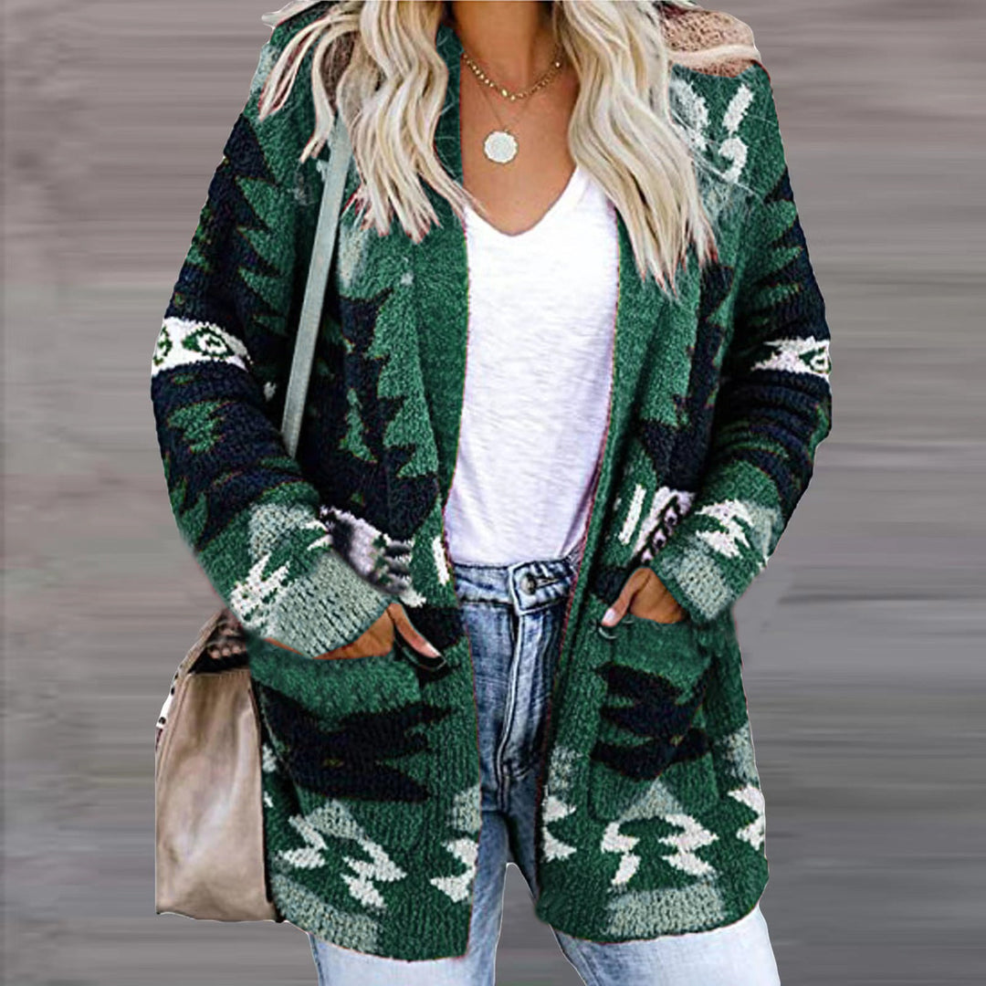 Damen Strickjacke im modernen Ethno-Design mit aufgesetzten Taschen und lässigem Schnitt