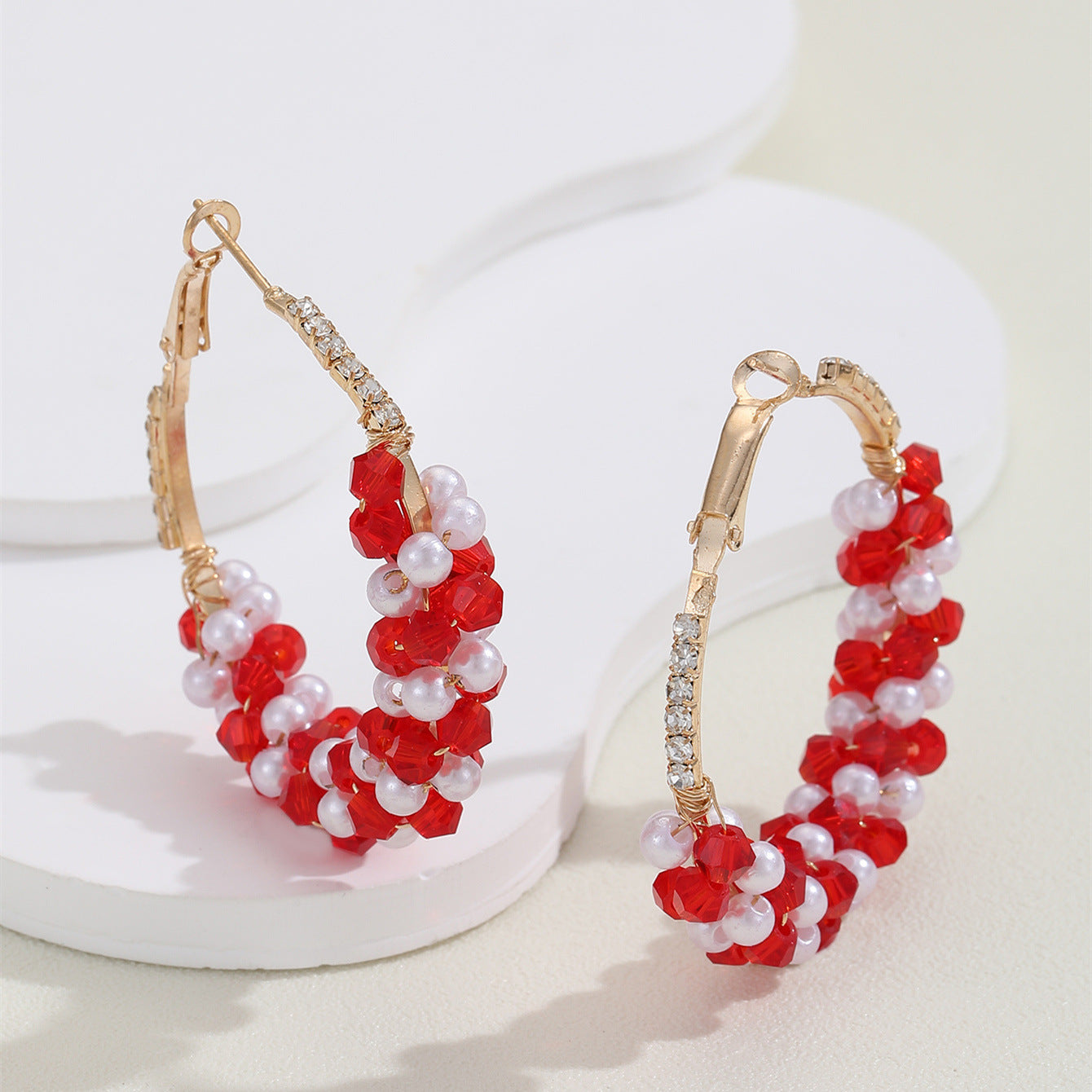 Damen Creolen mit kunstvollem Design aus Kristallen und Perlen Shop Nory