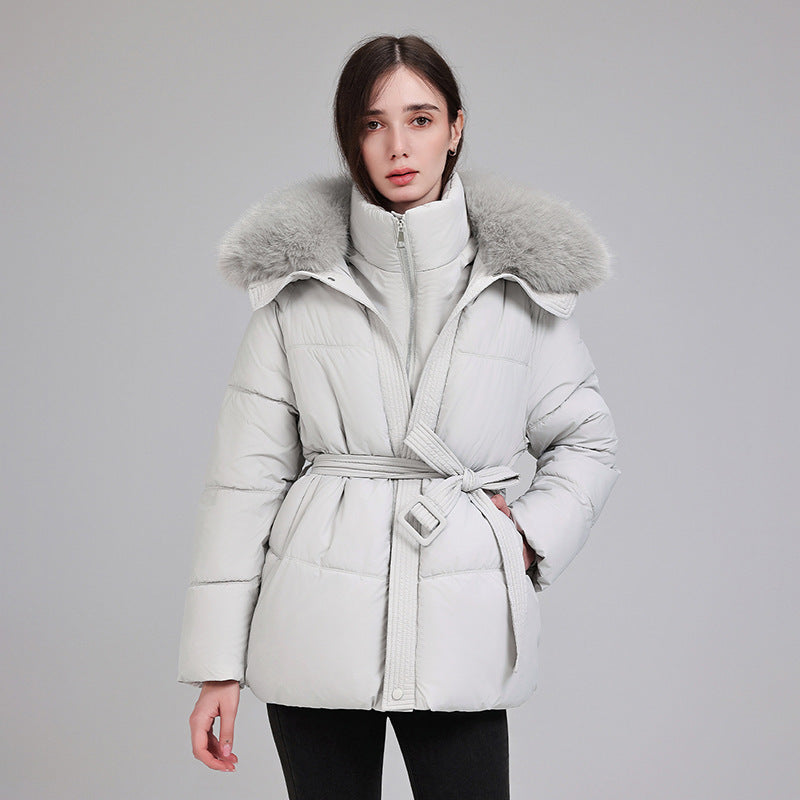 Damen nan luxuriöse kurze Pufferjacke mit integriertem Windschutzkragen und Taillengürtel Shop Nory