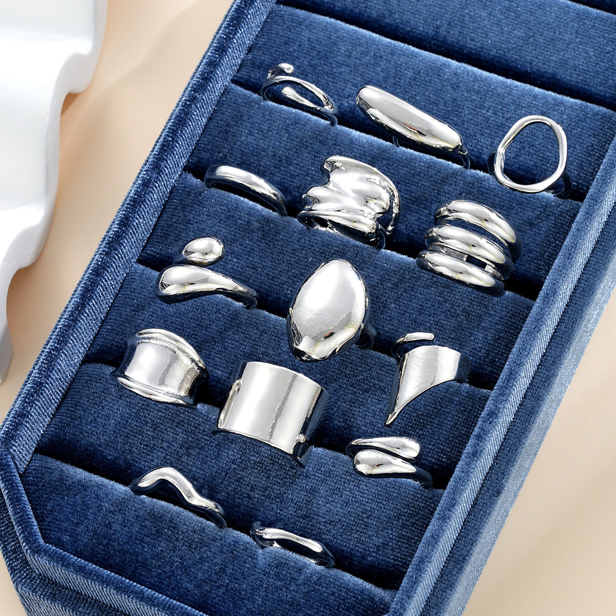 Damen Ring-Kollektion mit skulpturalen Designs Shop Nory