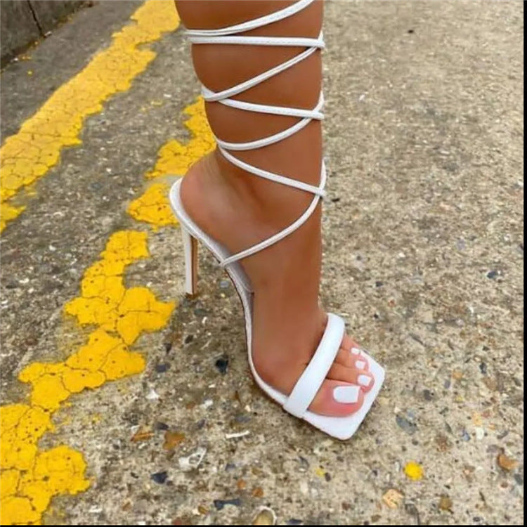 Damen elegante Stilettosandalen mit gekreuzten Riemen