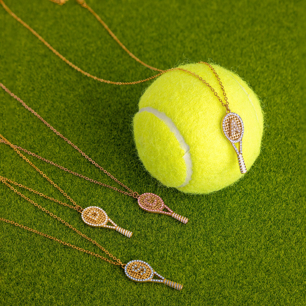 Damen Halskette mit Tennis-Racket-Anhänger und funkelnden Zirkonia Shop Nory