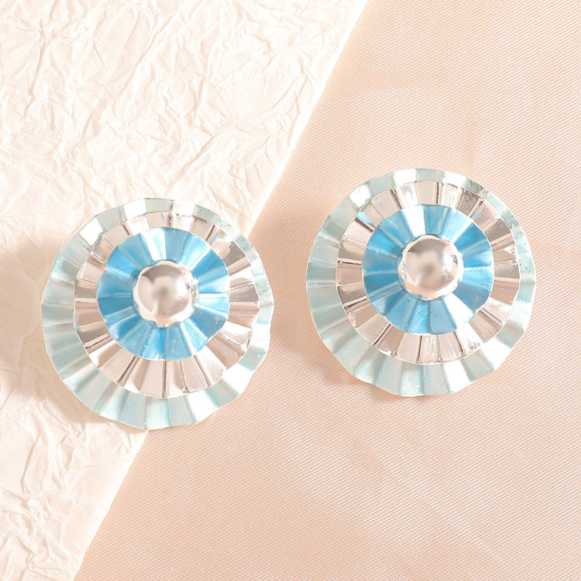 Damen Ohrstecker mit kunstvollem, geometrischem Design Shop Nory