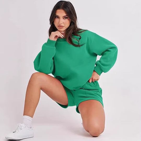 Damen Lässiges Sweatset mit Oversize‑Sweatshirt und hochgeschnittenen Shorts Shop Nory