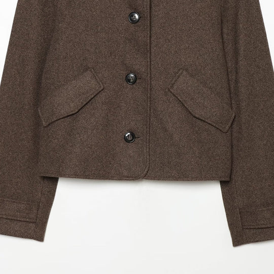Damen Cropped Boxy-Jacke mit hohem Stehkragen, Knopfleiste und aufgesetzten Pattentaschen Shop Nory