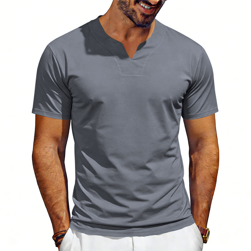 Herren nan V-Ausschnitt-Sportshirt mit ergonomischen Formnähten und elastischem Jersey