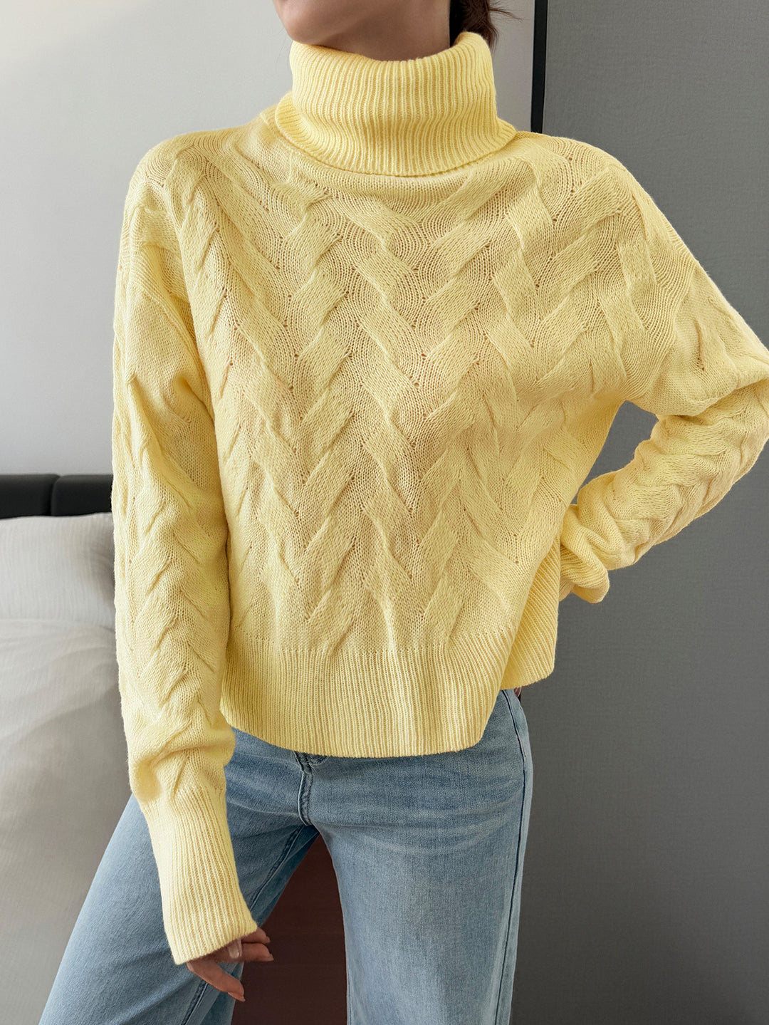 Damen nan grobstrick Rollkragenpullover mit Zopfstruktur, oversized Schnitt und längeren Ärmeln Shop Nory