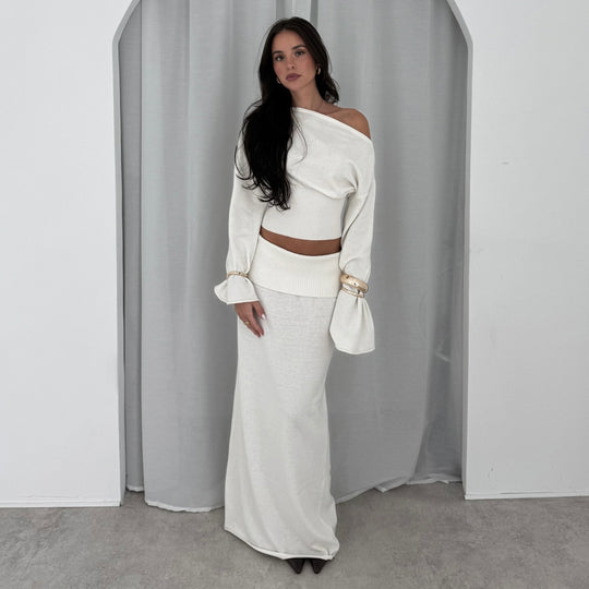 Damen nan schulterfreies Kurz-Cropped-Strickoberteil mit breite(r)m Rippenbund und taillierender Passform Shop Nory