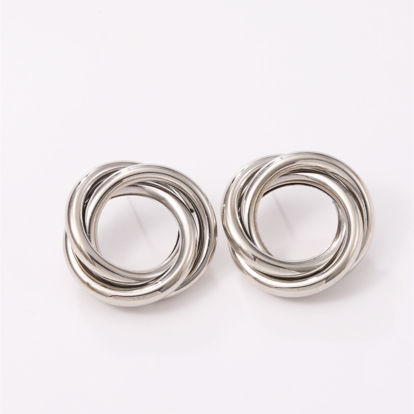 Damen Hängende Ohrringe mit elegantem, geschwungenem Ringdesign Shop Nory