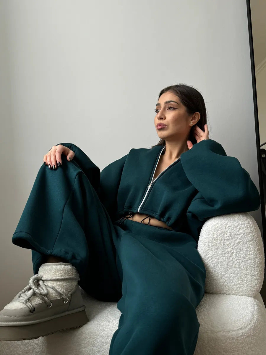 Damen kurzes Kapuzenzipper-Lounge-Set mit oversized Ärmeln und weitem Jogginghose-Schnitt Shop Nory