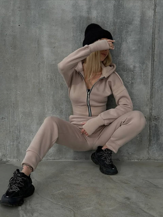 Damen Figurbetontes Kapuzen-Loungewear-Set mit tailliertem Zip-Hoodie und High-Waist Jogginghose Shop Nory