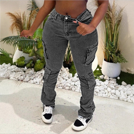 Damen Hochgeschnittene Cargo-Jeans mit mehreren Pattentaschen und ausgefranstem Saum Shop Nory