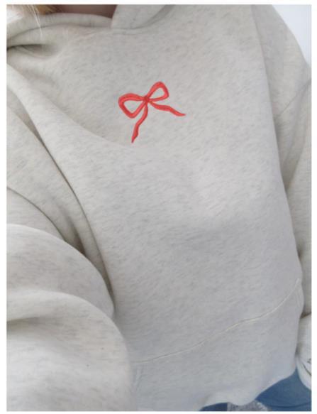 Damen-Hoodie mit floralem Stickdesign und bedrucktem Kapuzenfutter Shop Nory